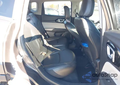 2022 Jeep Compass Limited 4X4 z USA, uszkodzony, nr VIN 3C4NJDCB4NT153143